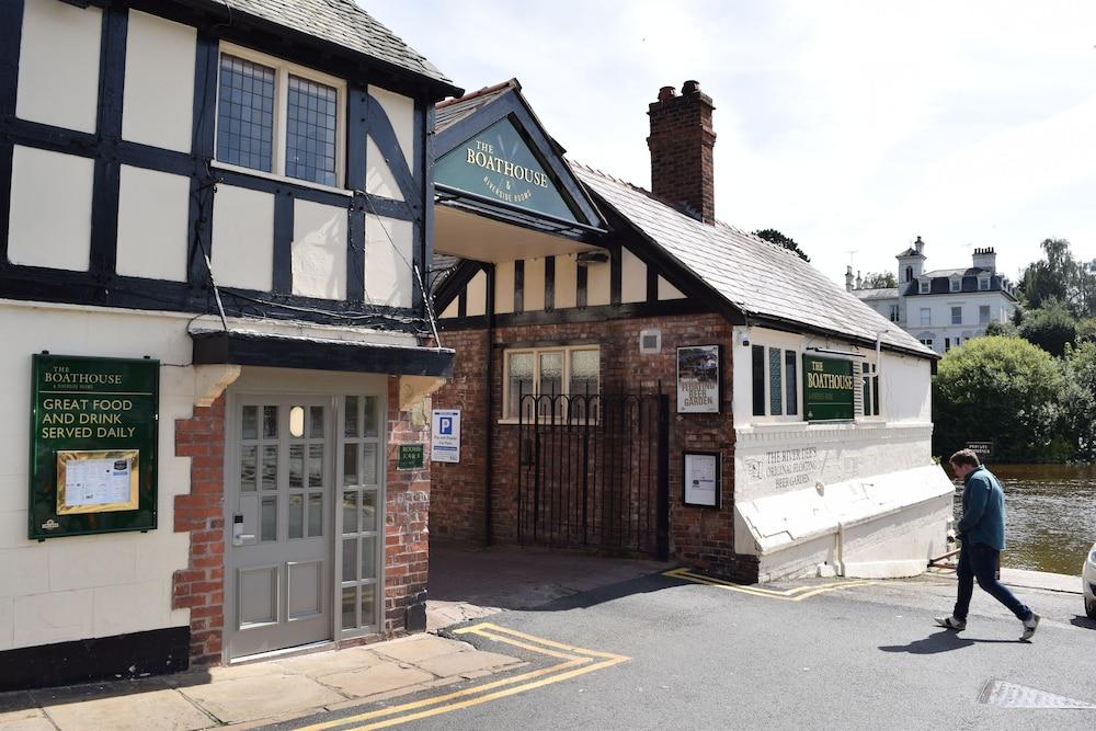 Inn The Boathouse & Riverside 4*